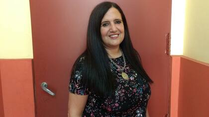 Silvana Carnicero Sanguinetti, profesora de inglés especializada en entornos virtuales de aprendizaje de la Escuela Técnica Número 33, en el barrio de Pompeya en Ciudad de Buenos Aires