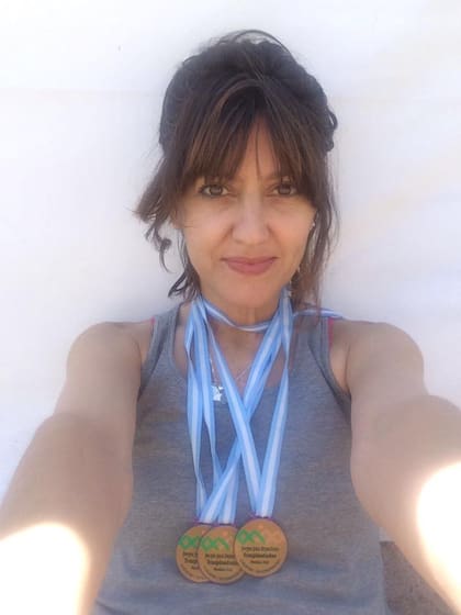 Silvana Ruggieri con sus medallas