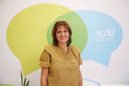 Silvia Bulla: “Hay una relación directa entre el nivel de pobreza y el mal resultado académico o la falta de terminalidad educativa”