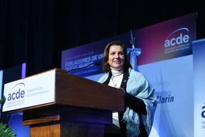 Silvia Bulla, presidente de ACDE, reforzó la necesidad del diálogo e hizo un llamado al Gobierno