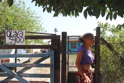 Silvia, de 76 años, vecina de la víctima, coincidió con los otros vecinos que no hay seguridad en la zona.