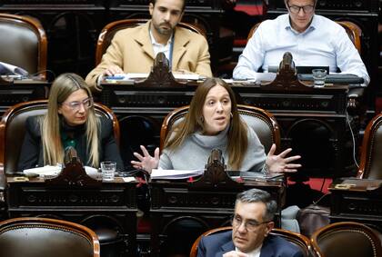 Silvia Lospennato y María Eugenia Vidal se ausentaron en la votación en general de la reforma previsional que busca recomponer los haberes de los jubilados