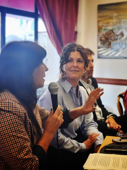 Silvia Mercado dijo que los periodistas en la Argentina son hostigados desde el poder