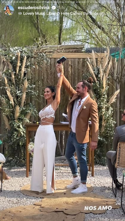 Silvina Escudero se casó con su pareja tras cinco años de novios
