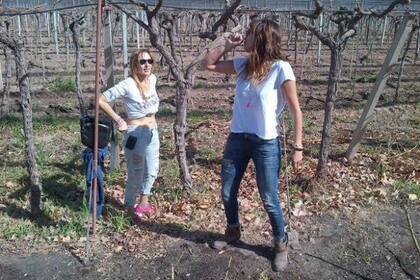 Silvina Luna recreando su video hot