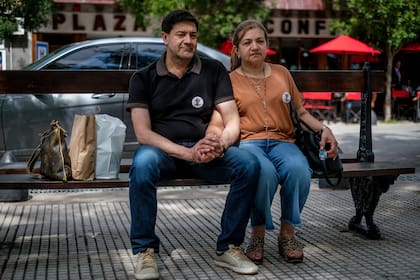Silvino Báez , Graciela Sosa, padres de Fernando, sostienen el reclamo de justicia