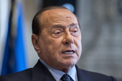 Silvio Berlusconi donó unos 11 millones de dólares para los hospitales de la región de Lombardía