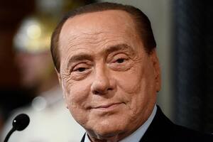 Silvio Berlusconi habló desde el hospital: “Es duro”
