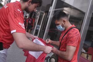 Falcioni probó un equipo de Independiente para jugar ante Arsenal sin uno de los referentes