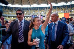 Roland Garros: la campeona Simona Halep fue recibida como una estrella