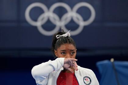 Simone Biles no se sintió bien emocionalmente y desistió de competir en el medio de los Juegos Olímpicos de Tokio 2021