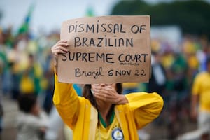 El partido de Bolsonaro no se rinde: pidió invalidar los votos de algunas urnas electrónicas en Brasil