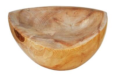 Simplicidad, un asiento en madera maciza realizado por Margarita Gordyn.