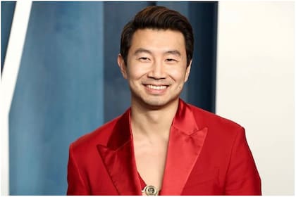 Simu Lui contó sobre su dolorosa experiencia de depilarse para la película de Barbie (Foto: Instagram @simuliu)