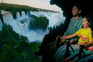 Descubrir la Argentina en un simulador, jugar con las esculturas y un café con juegos