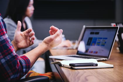 Sin instrumentos de capitalización, muchos jóvenes priorizan el consumo inmediato por sobre la inversión a futuro