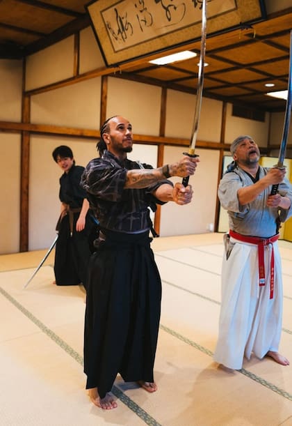 Sin Kim Kardashian a la vista, así se mostró Lewis Hamilton en Japón