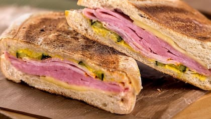 Sin salami, la versión del sándwich cubano que prefieren en Miami
