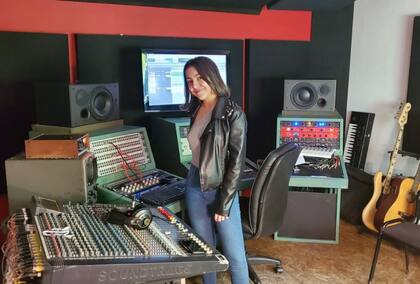 "Sinceramente desde que estuve en la panza de mi madre ya me empezó a gustar la música".