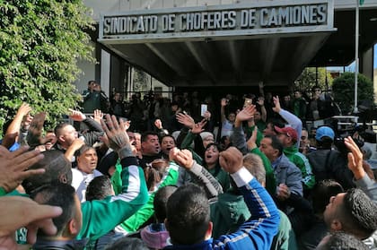 El primer Convenio Colectivo de Trabajo se estableció el 15 de diciembre de 1967, razón por la que esa fecha se consagra como el día celebratorio de esa profesión