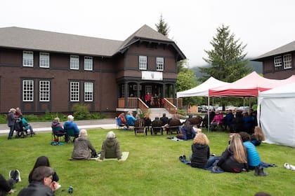 Sitka se encuentra en Alaska; fue elegido como uno de los 50 pueblos pequeños más hermosos para visitar