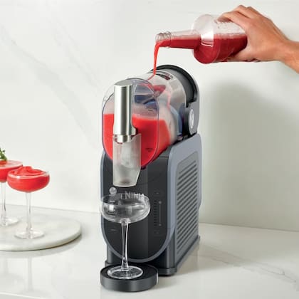 Slushi es una máquina de Ninja para hacer bebidas granizadas o muy frías sin diluir el líquido original