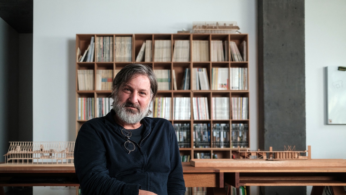 Premio Pritzker 2023: Un Arquitecto de Bajo Perfil Destaca con Obras Austeras