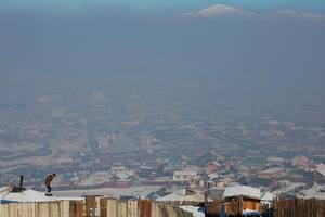 En fotos: Mongolia, bajo una capa de smog por el humo de miles de chimeneas