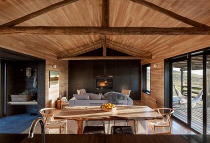 Smokewood fue proyectada por el estudio Mapa. Está muy cerca de pueblo Garzón.