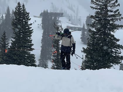 Snowmass se jacta de tener la pista más larga de la región: se trata de la denominada Longshot, que tiene solo una complicación: para llegar a lo más alto del punto de partida hay que trepar unos 10 a 15 minutos con las tablas al hombro