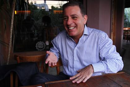 Sobre Carolina. «Me gusta su belleza. Es una mujer con mucha postura, sabe vestirse muy bien, cocina como los dioses. Es una gran empresaria, una gran ama de casa, una gran madre»