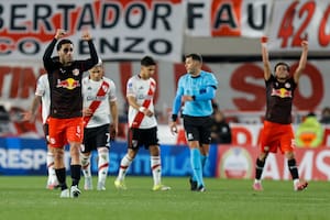 Bragantino sorprende a un River alternativo, que se fue al entretiempo en desventaja