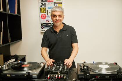 Sobre Tarde de vinilos, Sergi asegura: "Es el proyecto más egoísta de todos porque lo hago puramente para mí. Me encanta coleccionar música desde siempre"