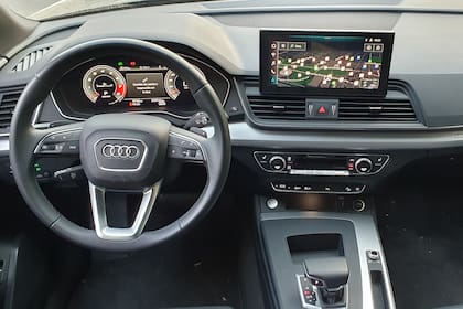 Sobriedad y tecnología en el interior del Audi Q5