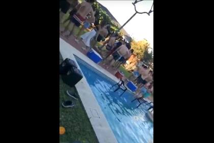 "Carlitos" Insfrán festejó su cumpleaños en una quinta de Laguna Blanca