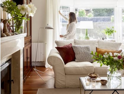 Sofá de tela: cómo sacarle las manchas