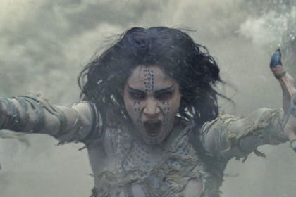 Sofía Boutella interpreta a la princesa / momia Ahmanet, en un personaje que no será recordado por la historia de la cinematografía, según los críticos