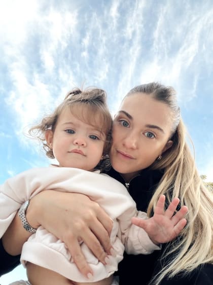 Sofía Calzetti, Sergio Agüero y Olivia disfrutaron de una escapada familiar (Foto: Instagram @soficalzetti)