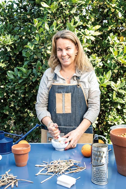 Sofía Diharce, técnica en jardinería y paisajista, es una apasionada del cuidado orgánico del jardín.