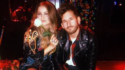 Sofía Reyes y Ricky Montaner terminaron su relación en 2019 y poco tiempo después el cantante comenzó a salir con Stefi Roitman (Crédito: Twitter)