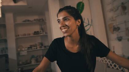 Sofía, una de las hermanas vegetarianas que armó Tila, el primer deli de Federación