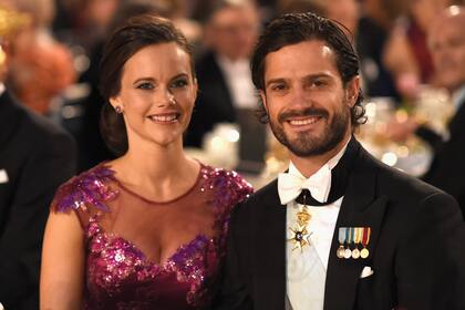 Sofía
y Carlos Felipe
en la primera
ceremonia de
los Premios
Nobel a la
que asistieron
juntos, cuando
aún eran novios,
en 2014