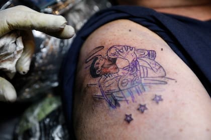 Sohiel Hadeed, un abogado de 43 años, optó por tatuarse a Lionel Messi besando la copa del mundo