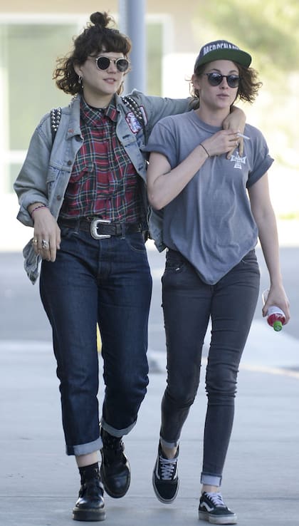 SoKo y Kristen Stewart, muy acarameladas, en Los Angeles