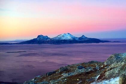 Sol de medianoche desde Keiservarden.