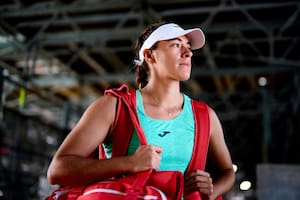 Solana Sierra ganó en Madrid tras remontar un 6-0: la capitana Paola Suárez la vio desde la tribuna