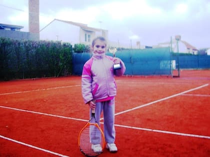 Solana Sierra con 5 años, tras jugar su primer torneo