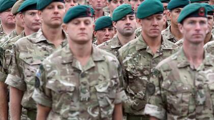 Daniel Abed Khalife era exmiembro del cuerpo Royal Signals, que pertenece a la Marina de Reino Unido