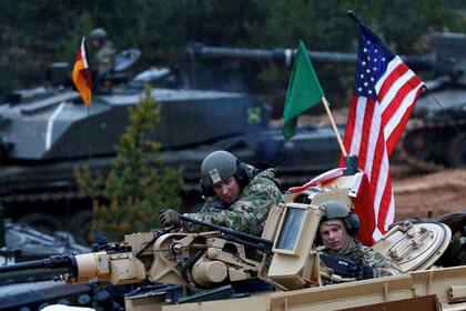 Soldados norteamericanos en Letonia, en el marco de la operación Iron Tomahwk