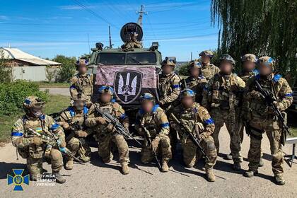 Soldados ucranianos en Kupiansk. La invasión rusa a Ucrania permitió dejar de lado de una vez la dependencia energética de Rusia